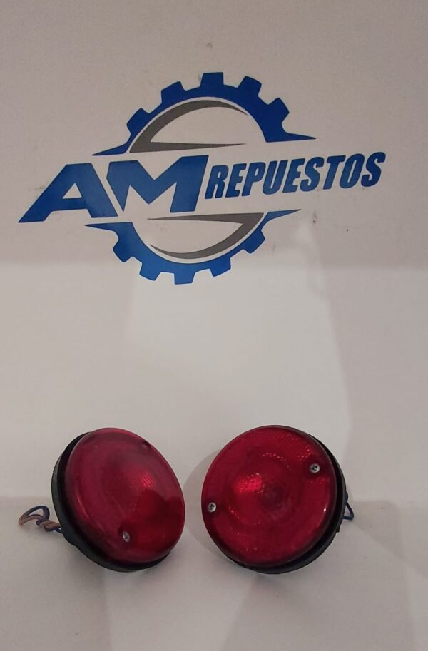 AP630ER FARO ROJO UNIVERSAL