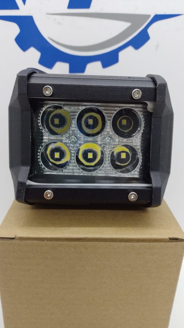 66200 Faro auxiliar Universal rectangular