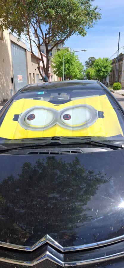 CORTINA MINIONS PARABRISA METALIZADA OJOS - Imagen 2